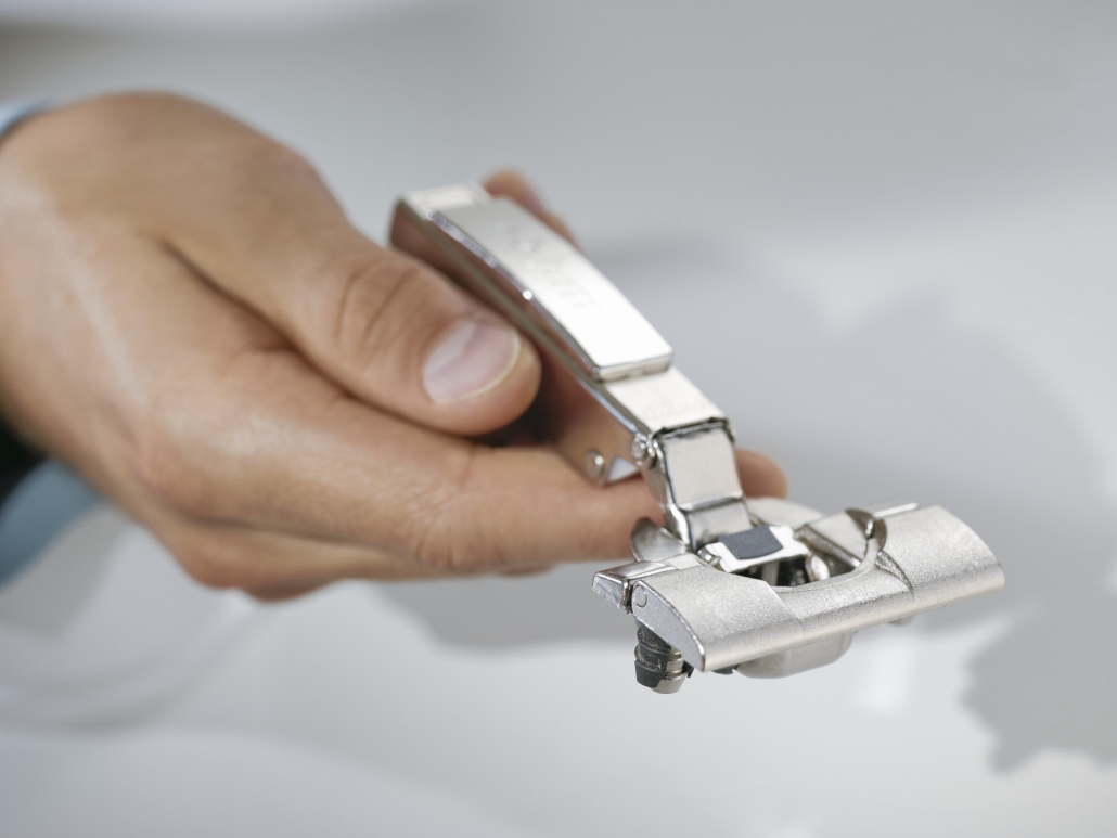 CLIP top BLUMOTION hinge